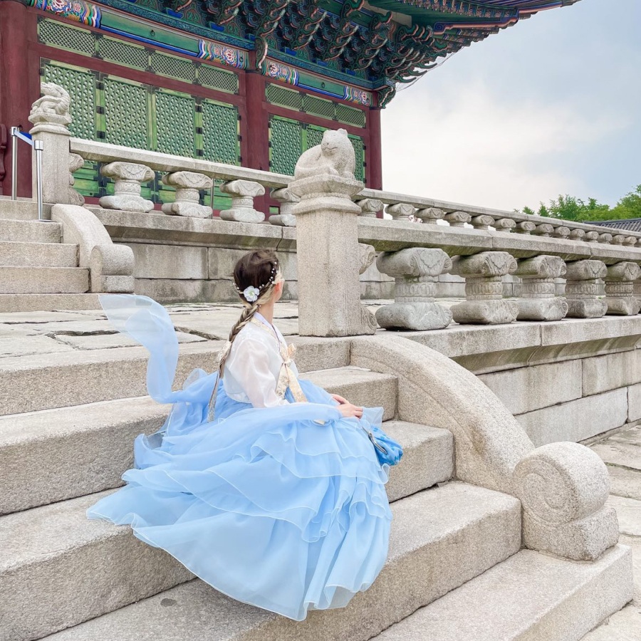 Gyeongbokgung Palace Hanbok Experience