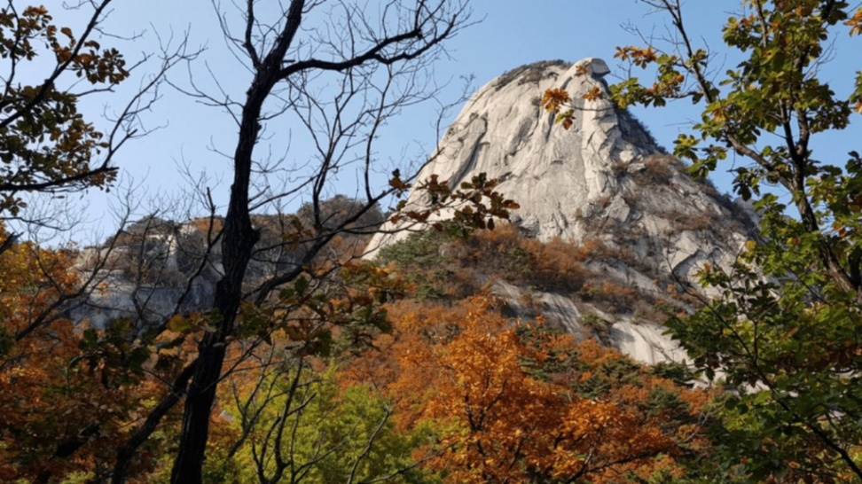 Bukhansan Mt. Hiking Tour (Two per person)